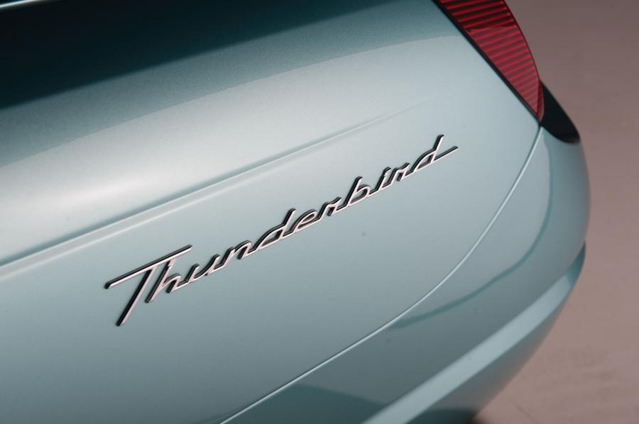  Ford Thunderbird 2002 года  (фото 81 из 161)